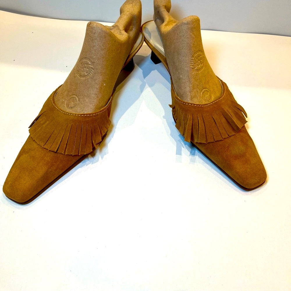 Hokus Pokus Suede Moccasin-style Fringed Kitten Heeled Mule -Size 8, Tawny Brown